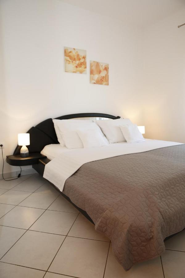 Apartments Lepur Vodice Eksteriør billede